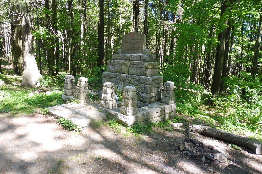  Loukami Bílých Karpat na Velkou Javořinu  