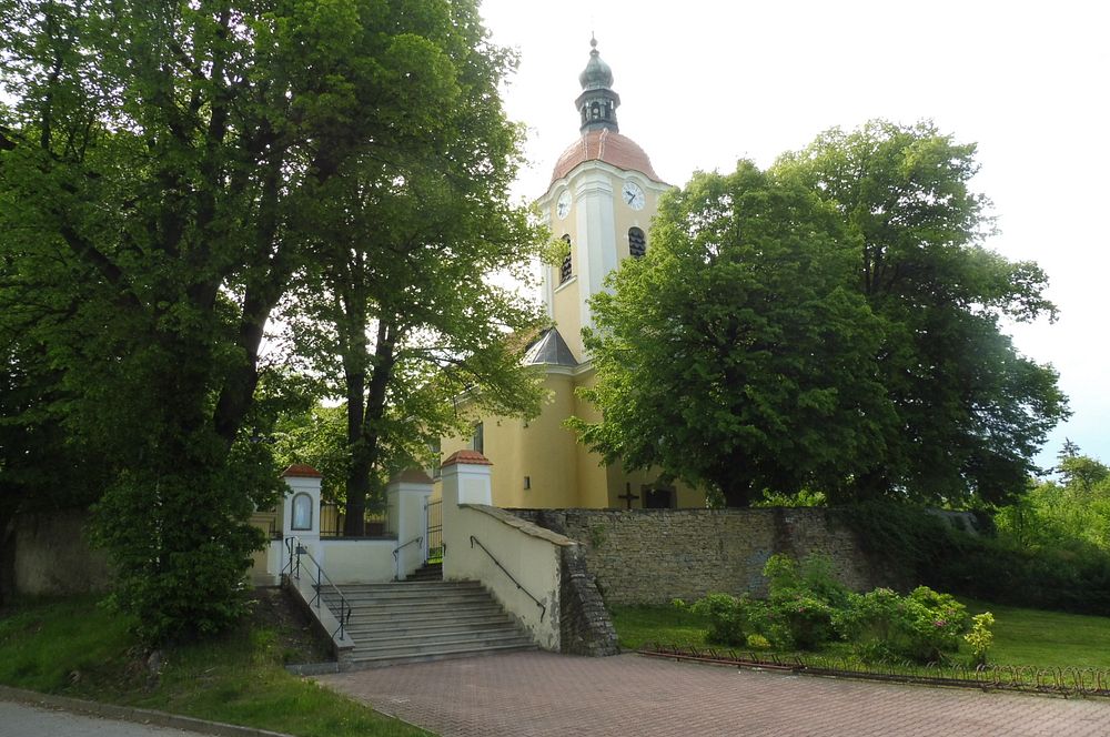  Loukami Bílých Karpat na Velkou Javořinu  