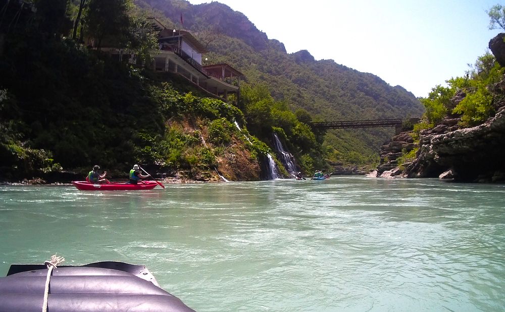 Jižní Albánie a splutí řeky Vjosy