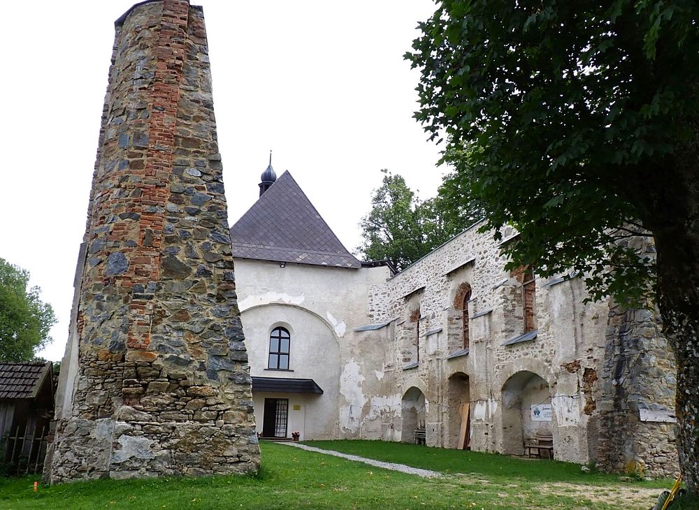 Novohradské hory kolem hranice