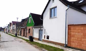 Nouzové kolonie v Brně