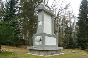 Stromů - památník  <i class="fa-solid fa-book-open"/>
